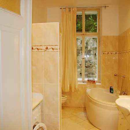 Sadova 34-1 Apartment